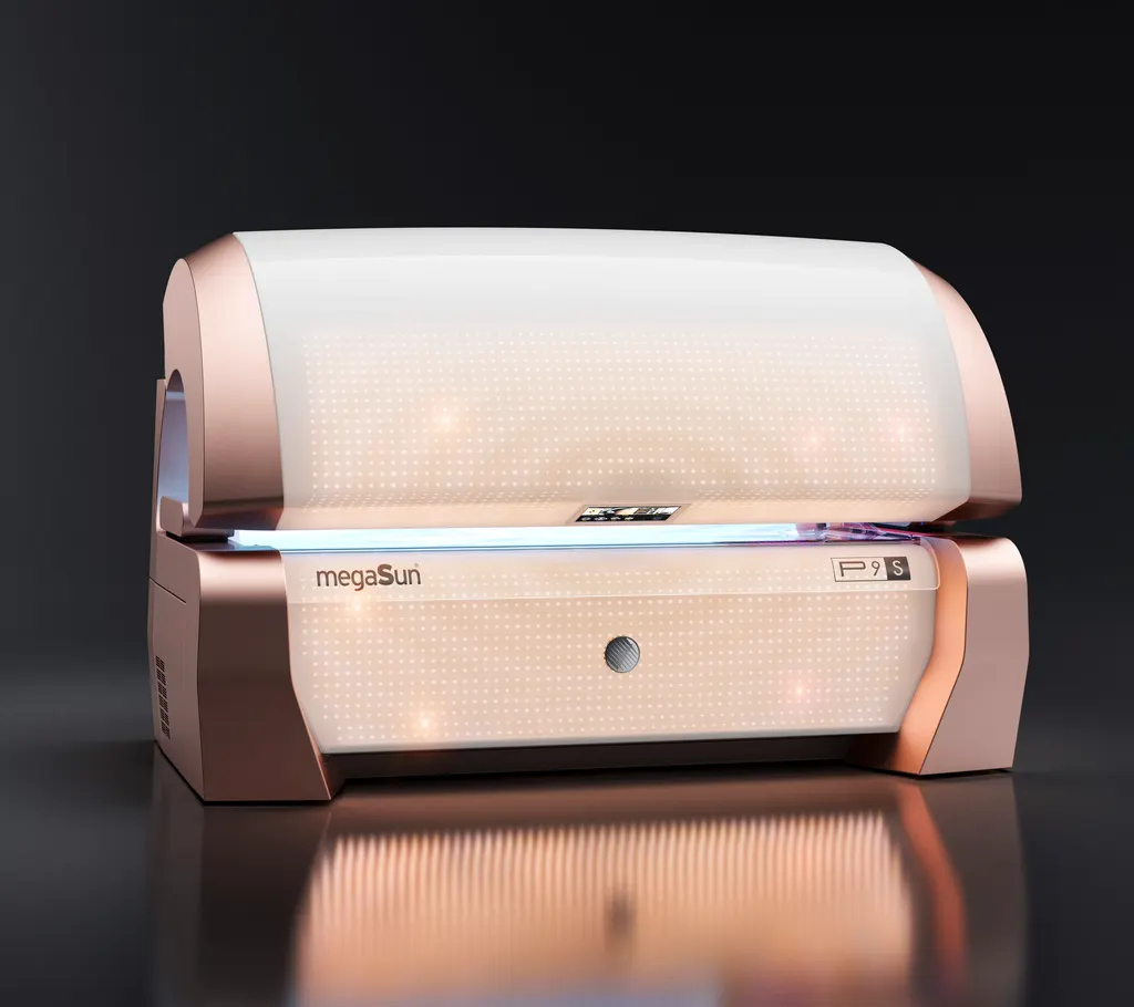 The P9S closed in Copper Rose, copper side panels around a softly lit white body